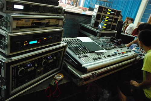 圖 深圳年會(huì)租音響多少錢(qián) 深圳租賃